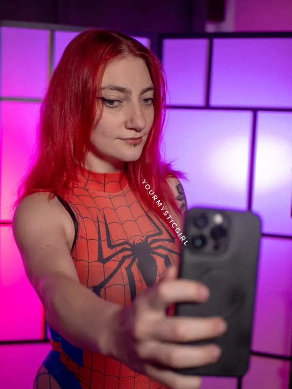 Online plezier met YourMysticGirl